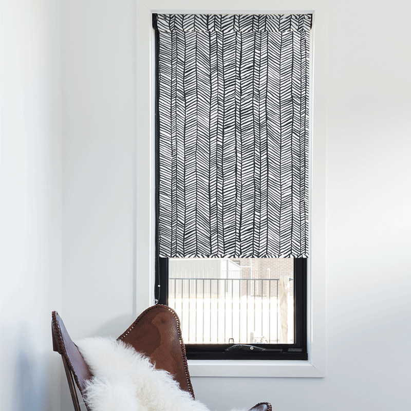 timber_chevron-black_white-blind-3