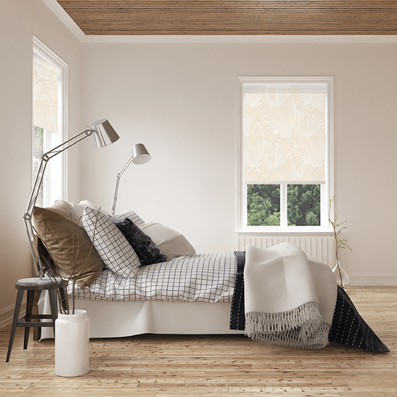 fingers-almond-blind-3