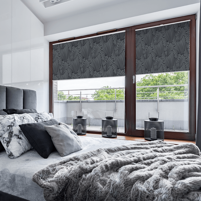 fingers-dark-grey-blind-1