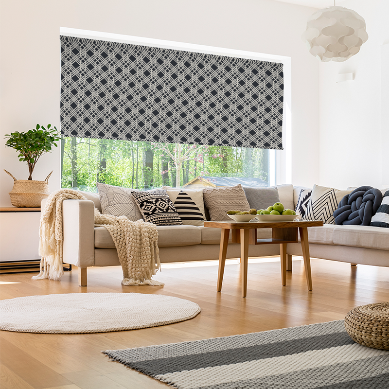 pagoda-black-blind-1